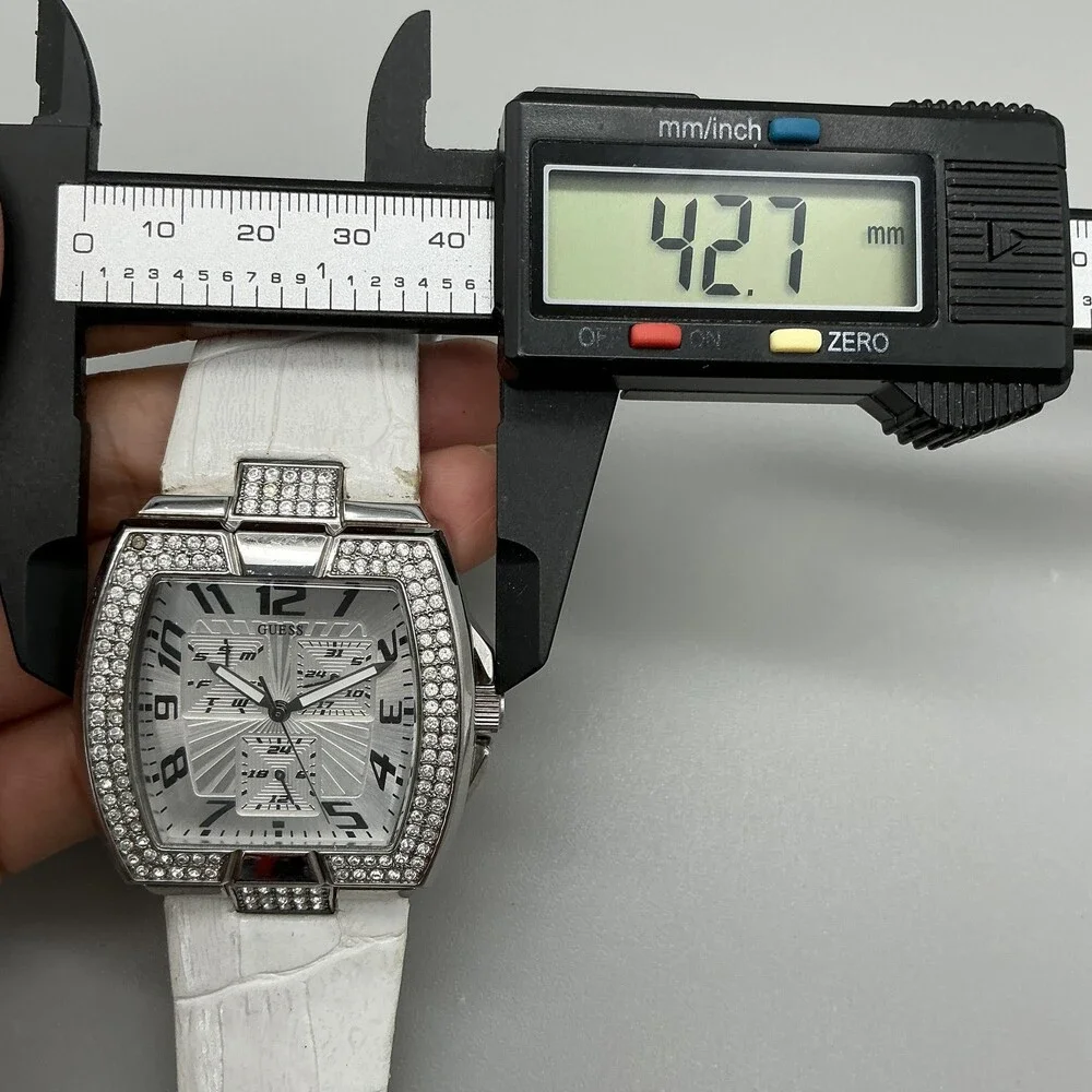 Guess U12519L2 Mens Watch 43mm Silver Tone Crystals Day Date Leather New Battery
